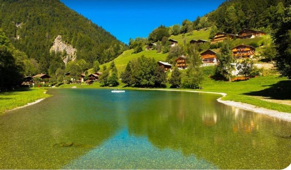 Le Gite Du Val Flumet Exteriör bild